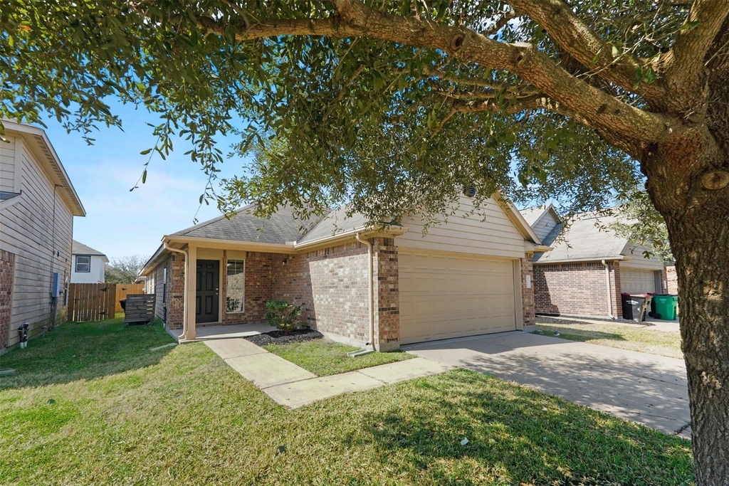 5719 S Brenwood Drive - Photo 2