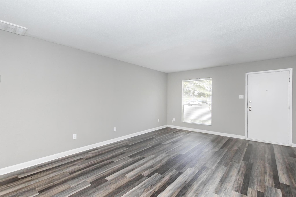 18001 Cypress Trace Road - Photo 6