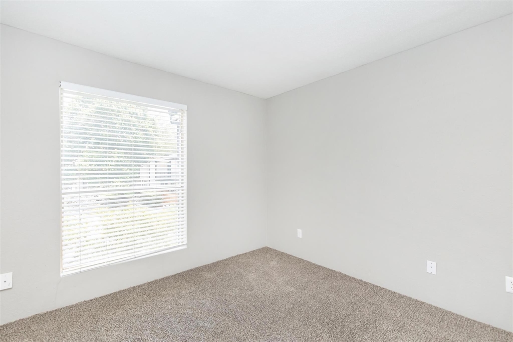 18001 Cypress Trace Road - Photo 13