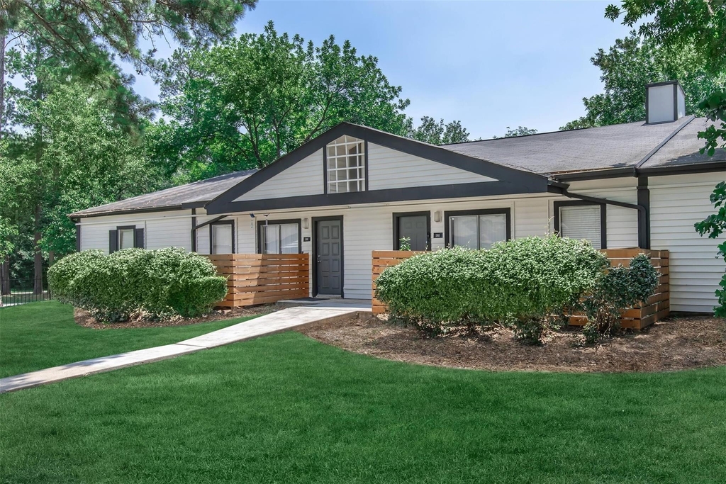 18001 Cypress Trace Road - Photo 30