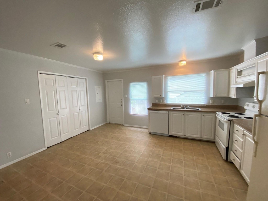 11734 Greensbrook Forest Drive - Photo 2