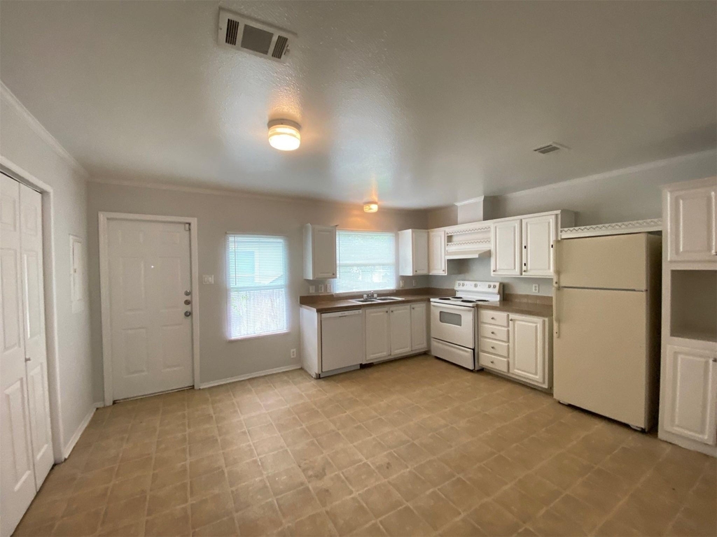 11734 Greensbrook Forest Drive - Photo 1