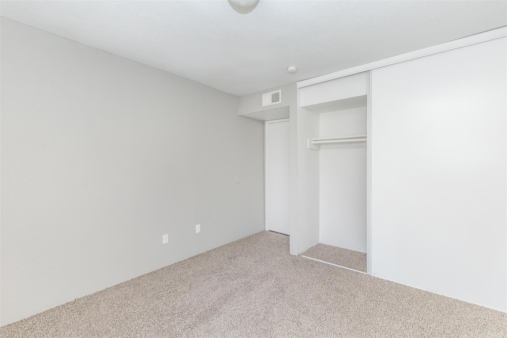 18001 Cypress Trace Road - Photo 14