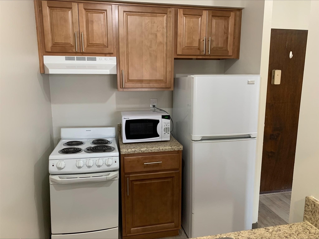 8400 Engleman Street - Photo 11