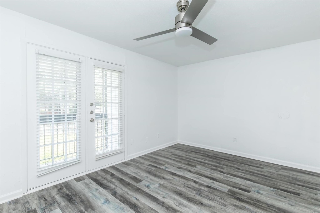 18001 Cypress Trace Road - Photo 7