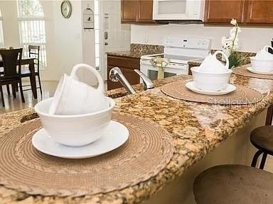 1010 Tourmaline Drive - Photo 3