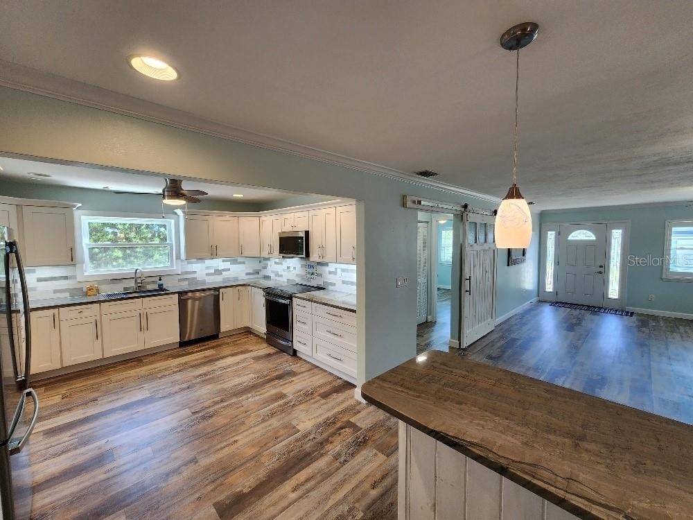 110 Surf Street - Photo 3