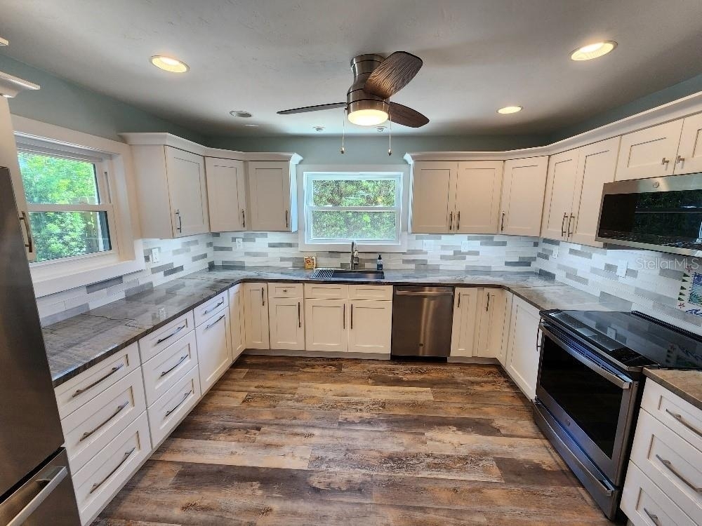 110 Surf Street - Photo 4