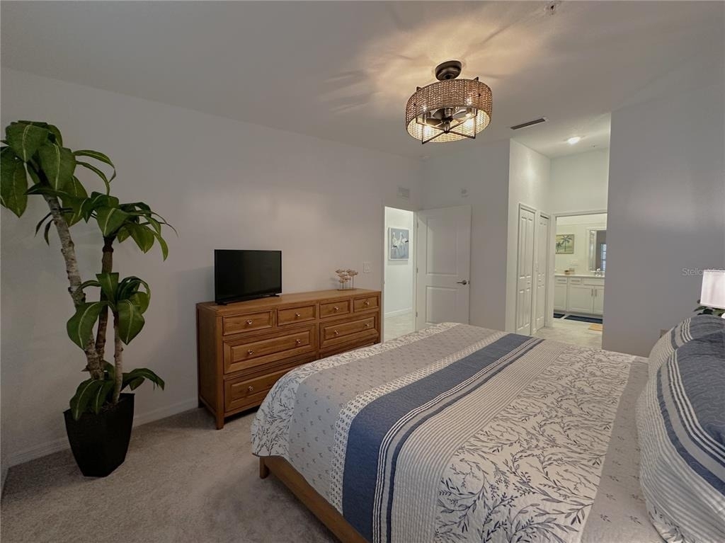 14221 Heritage Landing Boulevard - Photo 16