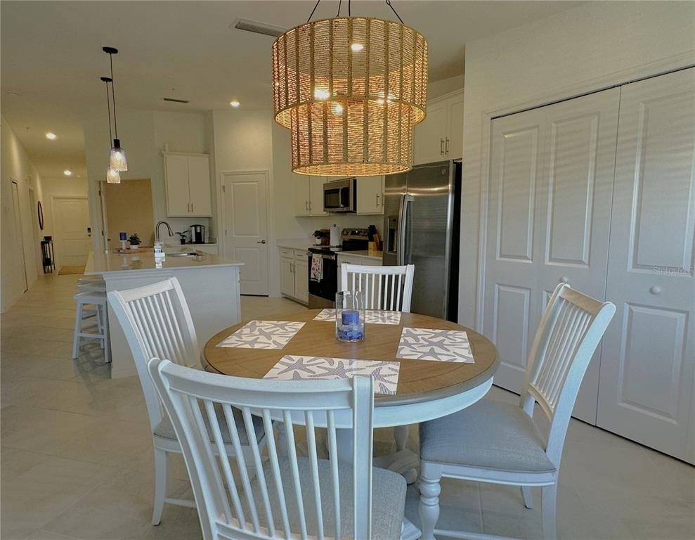 14221 Heritage Landing Boulevard - Photo 12