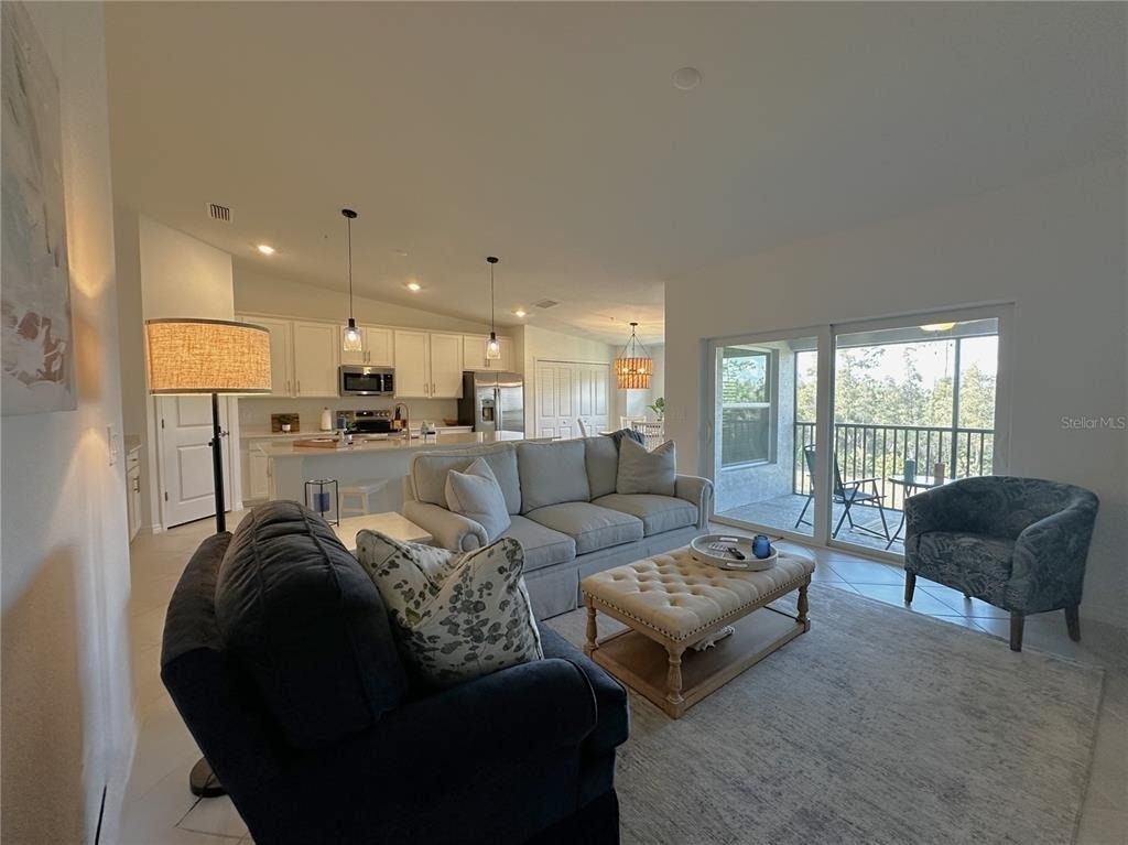 14221 Heritage Landing Boulevard - Photo 6