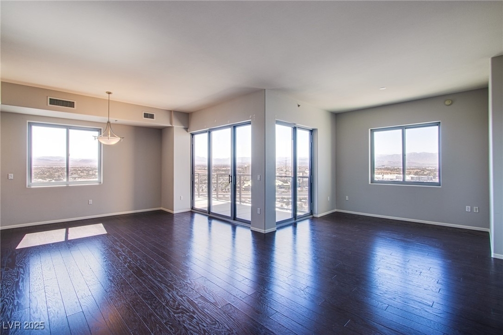 8255 Las Vegas Boulevard - Photo 23