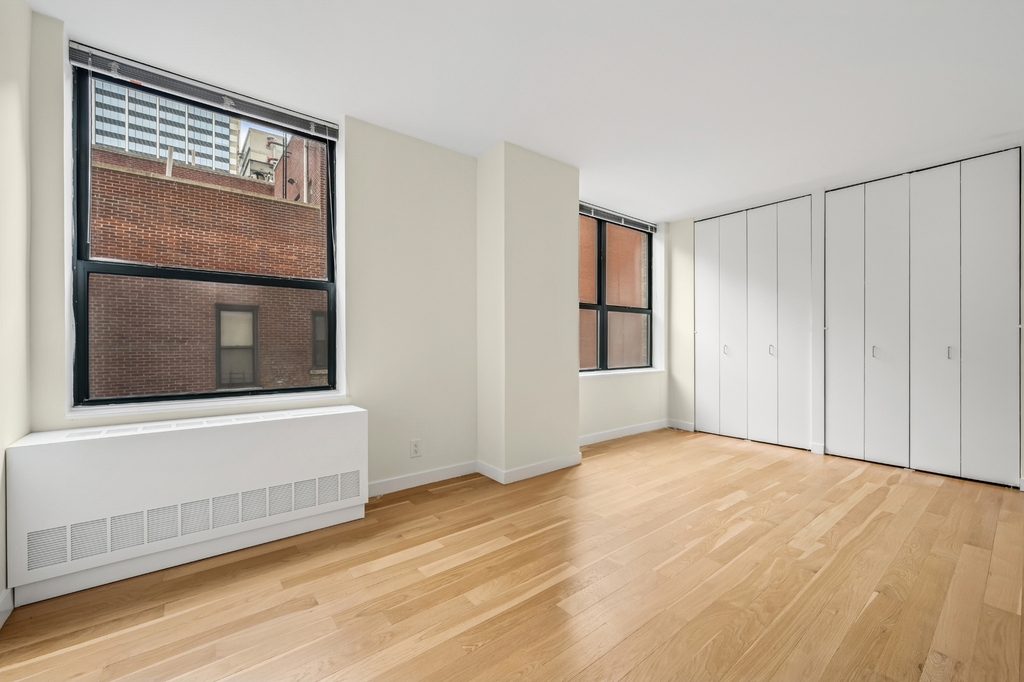 West 87th Street - Photo 5