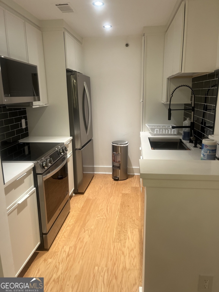3201 Lenox Road Ne - Photo 2