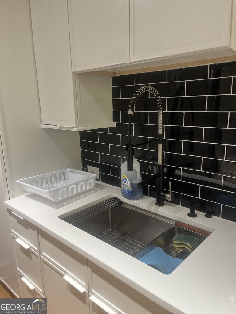3201 Lenox Road Ne - Photo 3