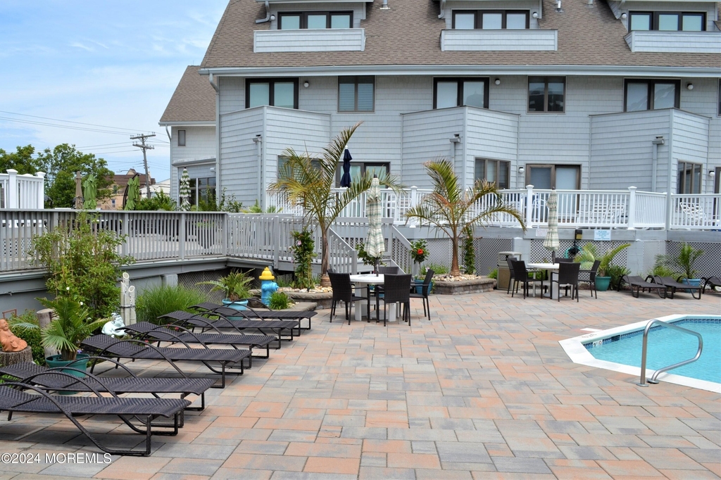 900 Ocean Avenue - Photo 14