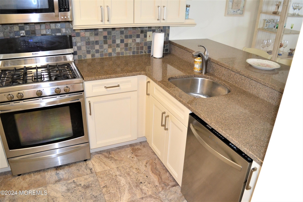 900 Ocean Avenue - Photo 28