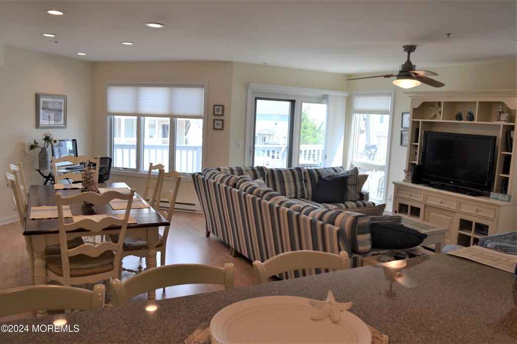 900 Ocean Avenue - Photo 23