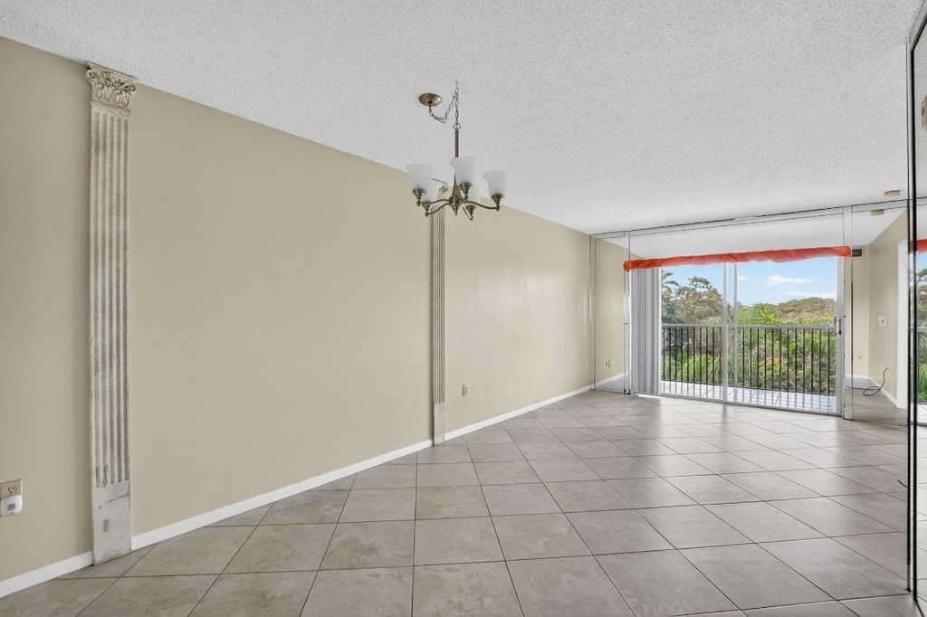 2236 N Cypress Bend Drive - Photo 11