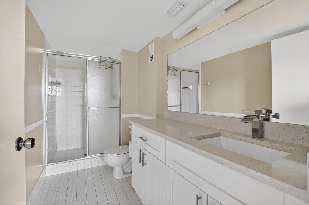 2236 N Cypress Bend Drive - Photo 16