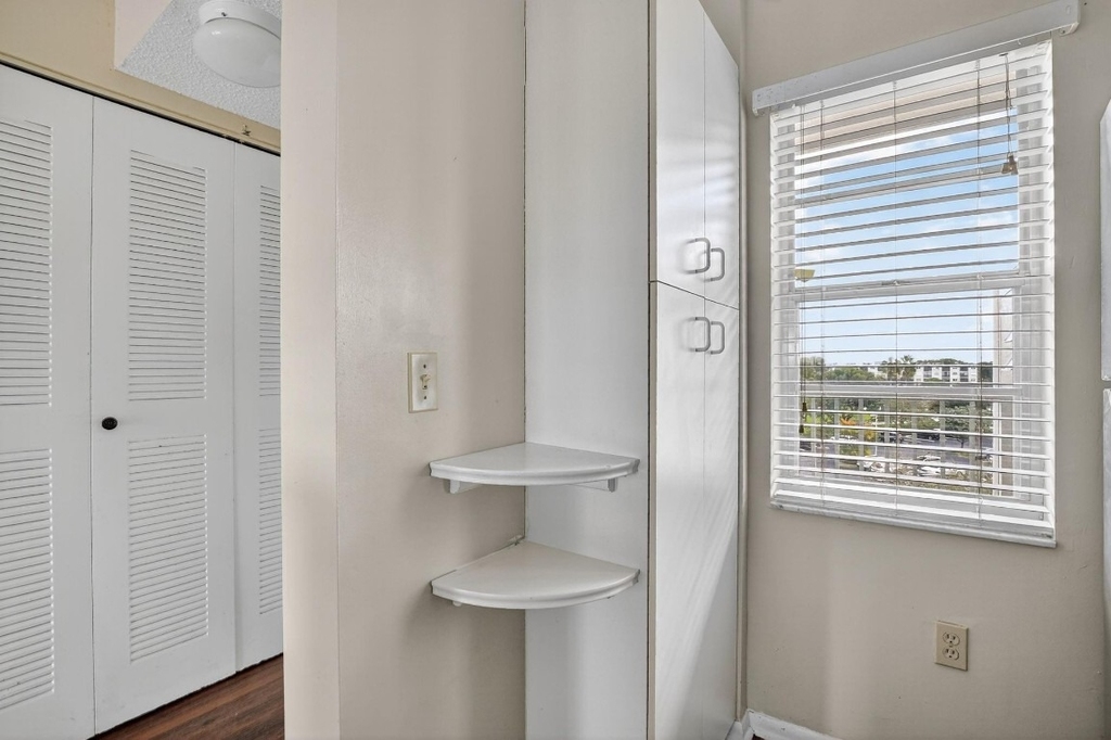 2236 N Cypress Bend Drive - Photo 7