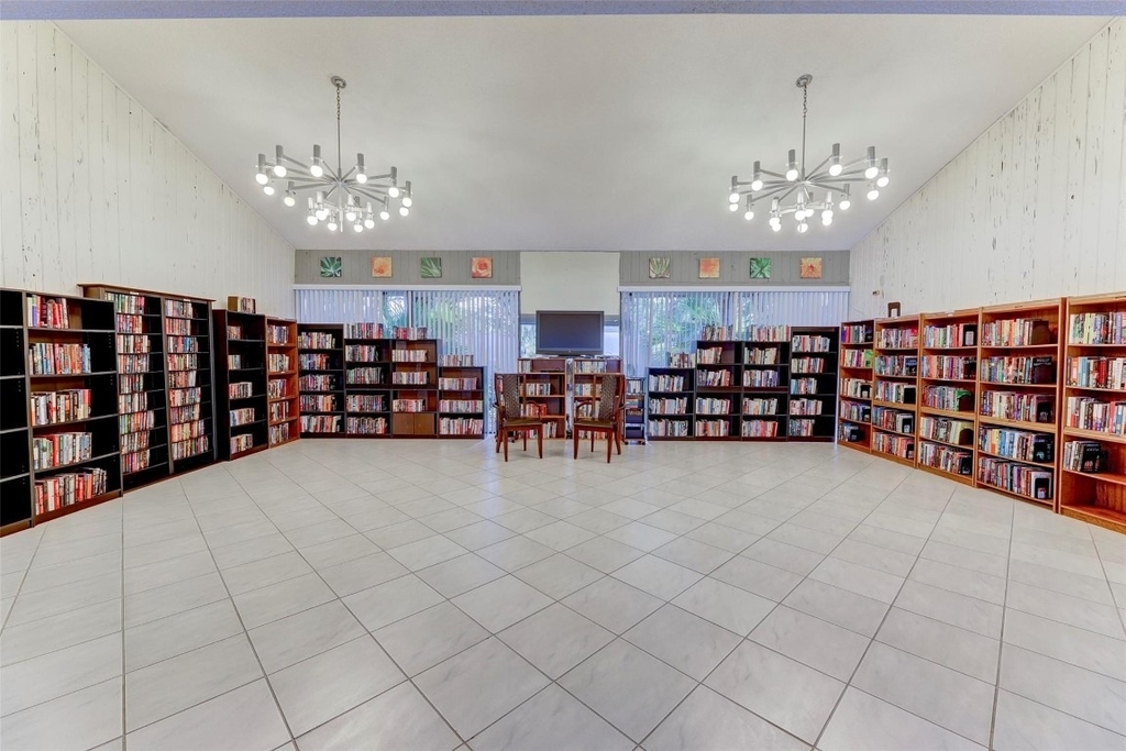 2236 N Cypress Bend Drive - Photo 54