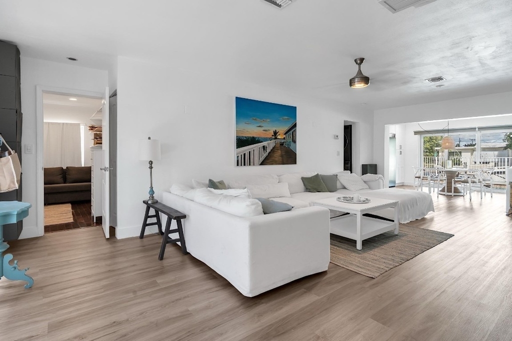 2233 Se 15th Street - Photo 17