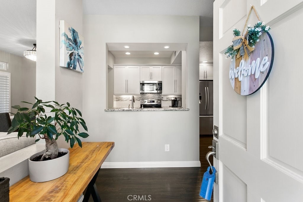 19 Dover Pl - Photo 3