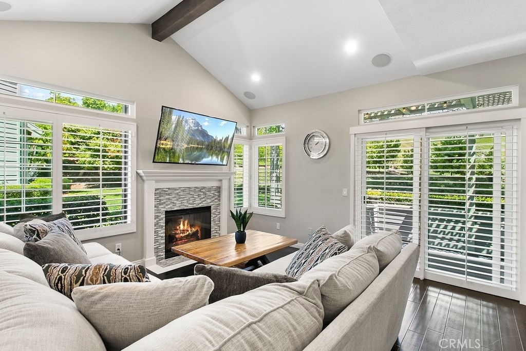 19 Dover Pl - Photo 4