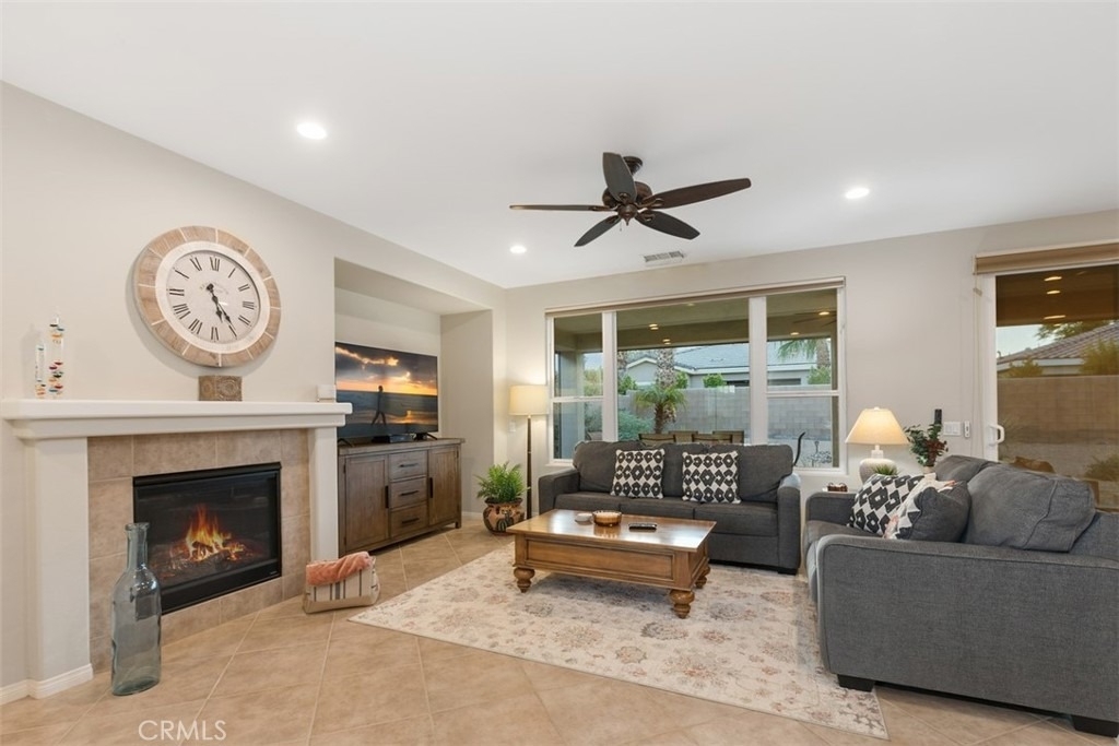 61225 Living Stone - Photo 6