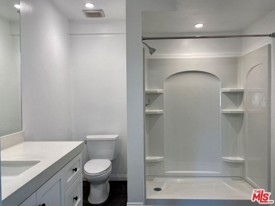 619 S La Brea Avenue - Photo 14