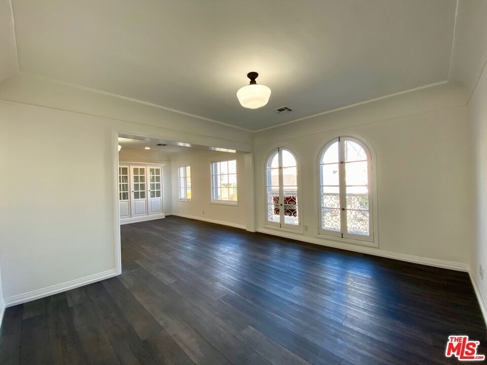 619 S La Brea Avenue - Photo 7