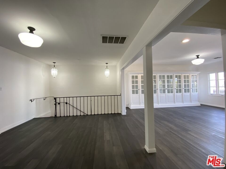 619 S La Brea Avenue - Photo 20