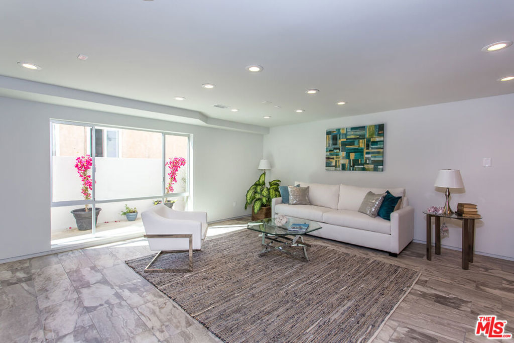 615 6th Avenue - Photo 28
