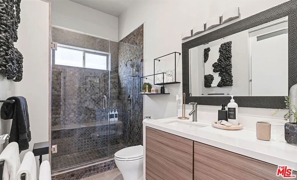 615 6th Avenue - Photo 34