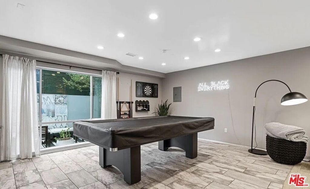 615 6th Avenue - Photo 23