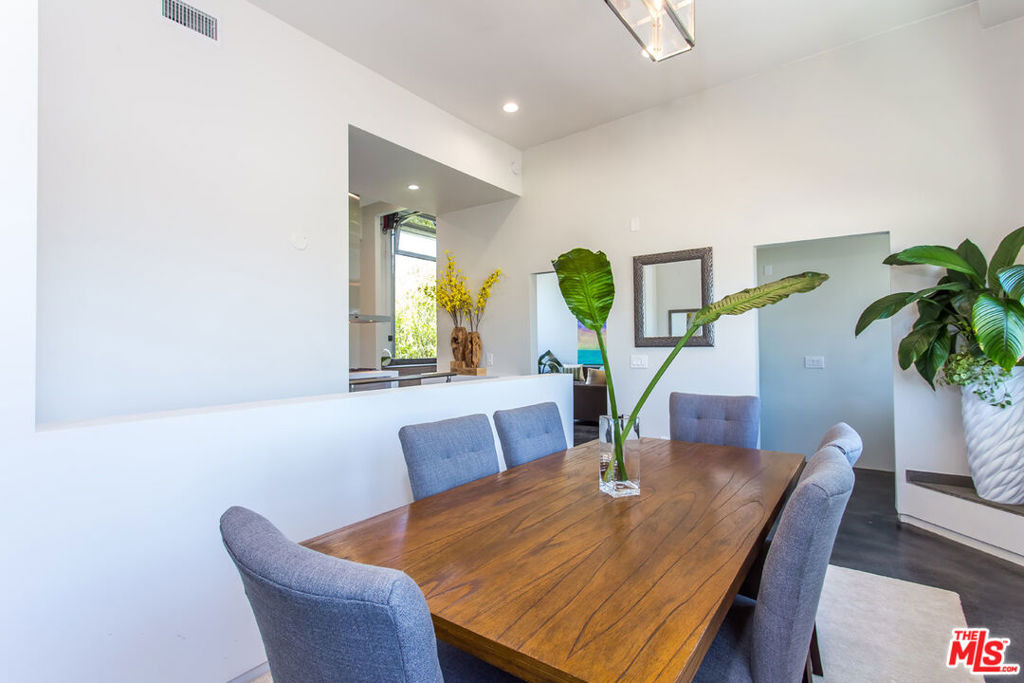 615 6th Avenue - Photo 19