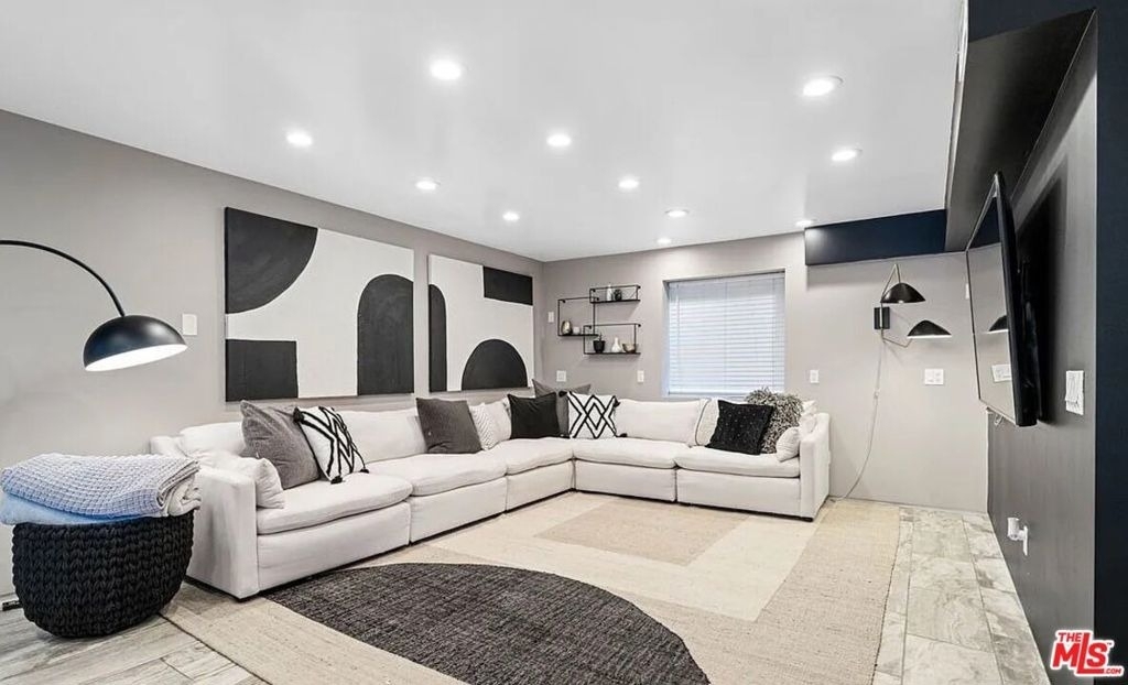 615 6th Avenue - Photo 25