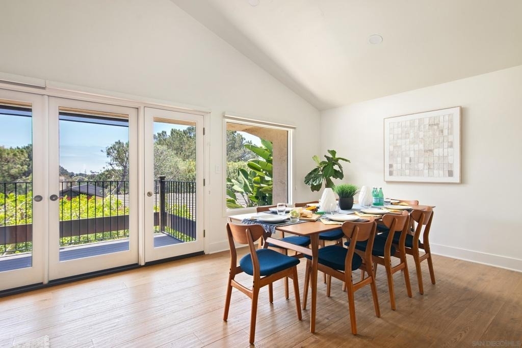 2452 Azure Coast Dr - Photo 2