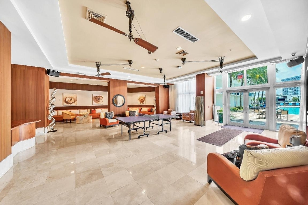 1945 S Ocean Drive - Photo 7
