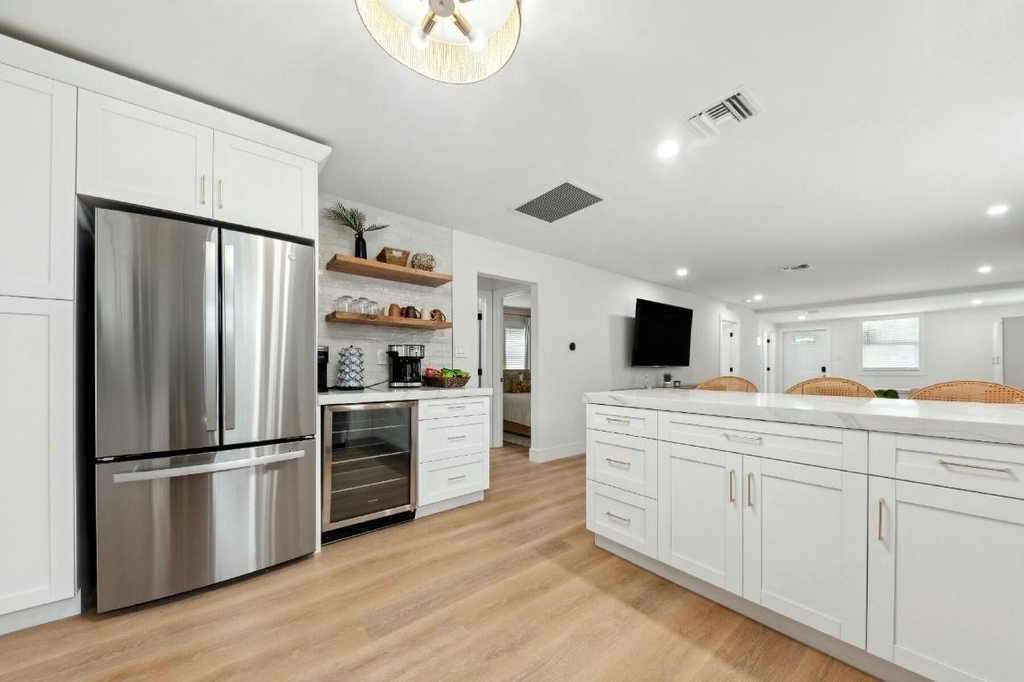 125 Nw 3rd Avenue - Photo 6