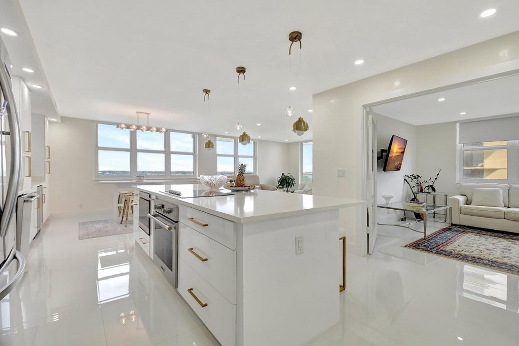 5440 N Ocean Drive - Photo 10