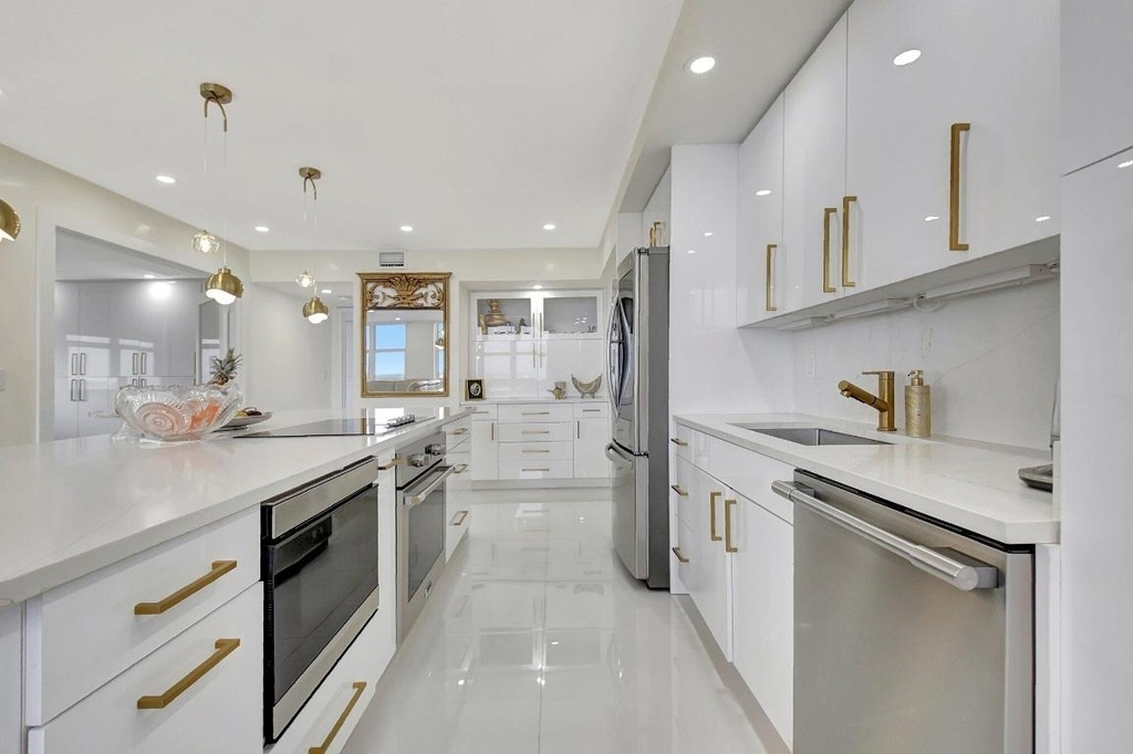 5440 N Ocean Drive - Photo 14