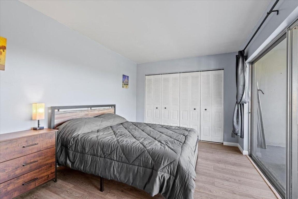 300 Waterway Drive S - Photo 10