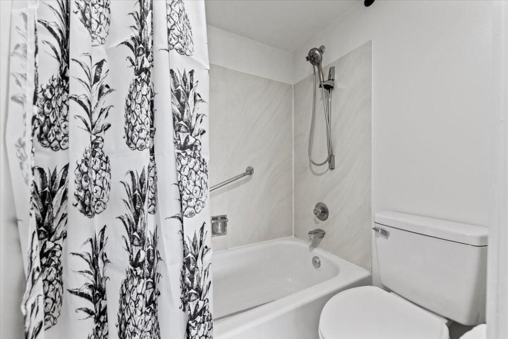 300 Waterway Drive S - Photo 8