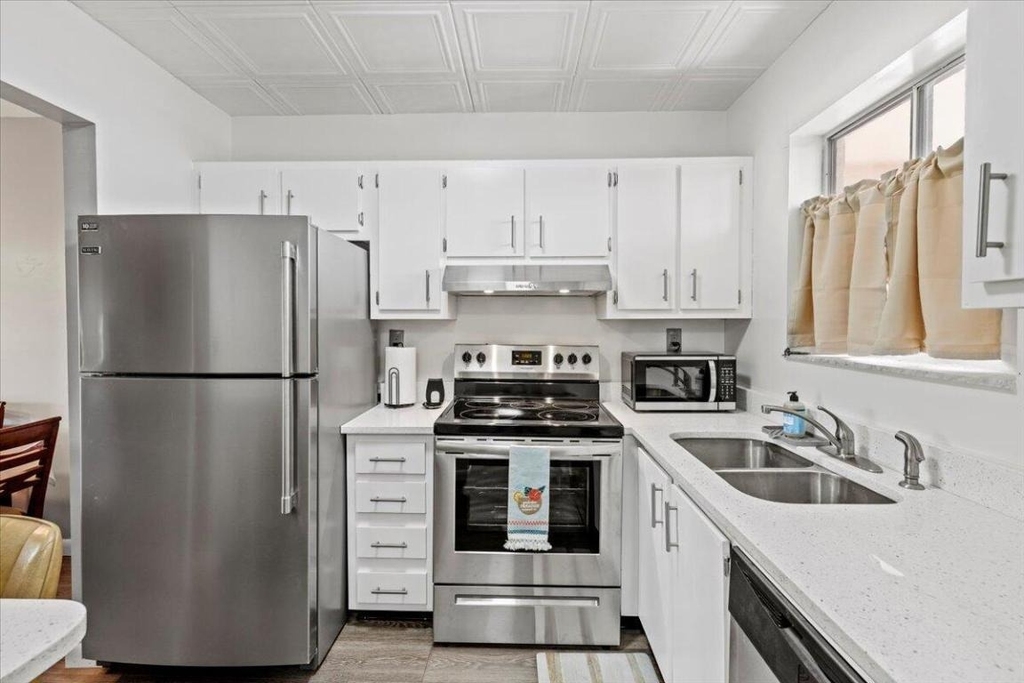 300 Waterway Drive S - Photo 20