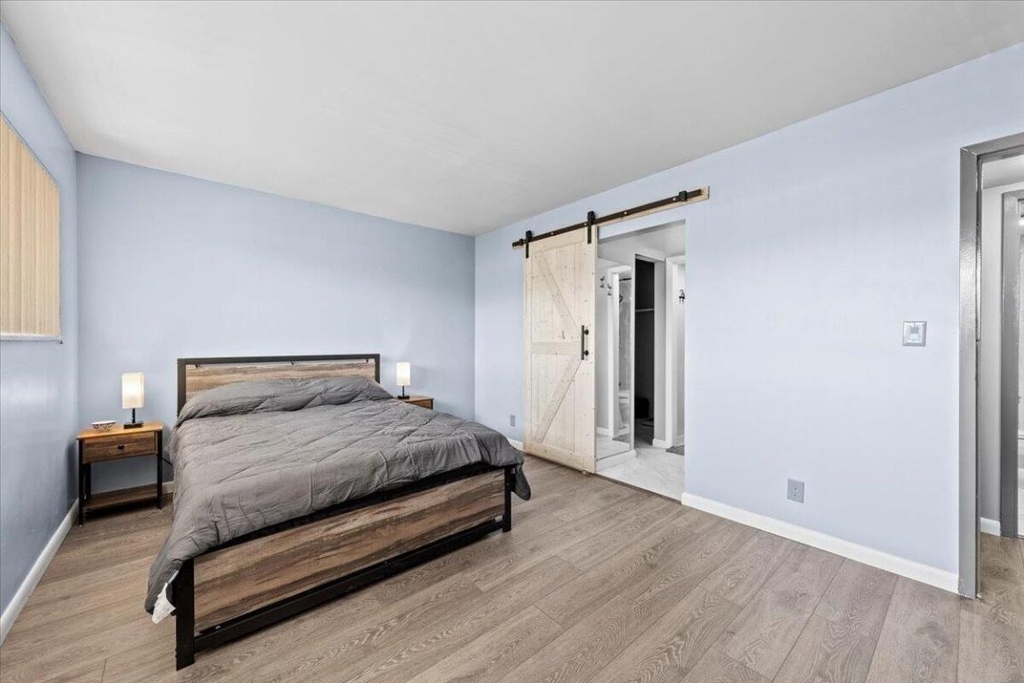 300 Waterway Drive S - Photo 5