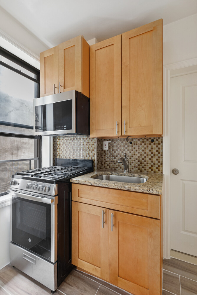 49 Willow Street - Photo 6