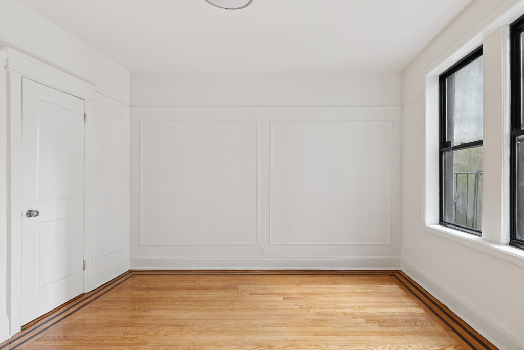 49 Willow Street - Photo 1
