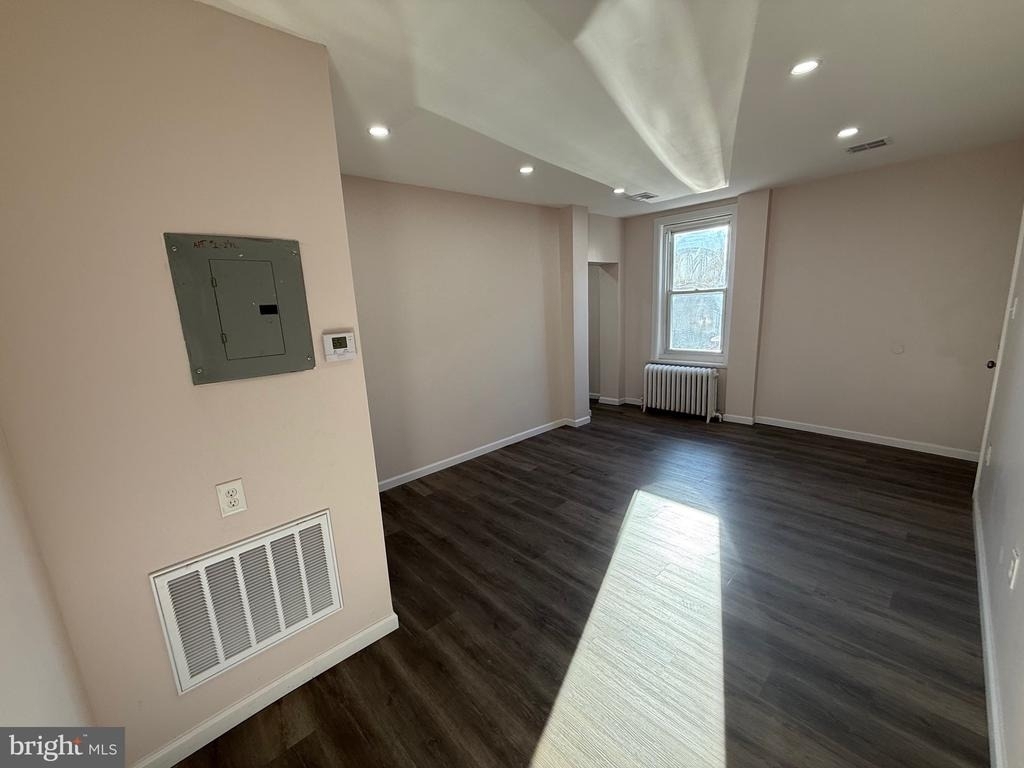 2537 E Auburn Street - Photo 6